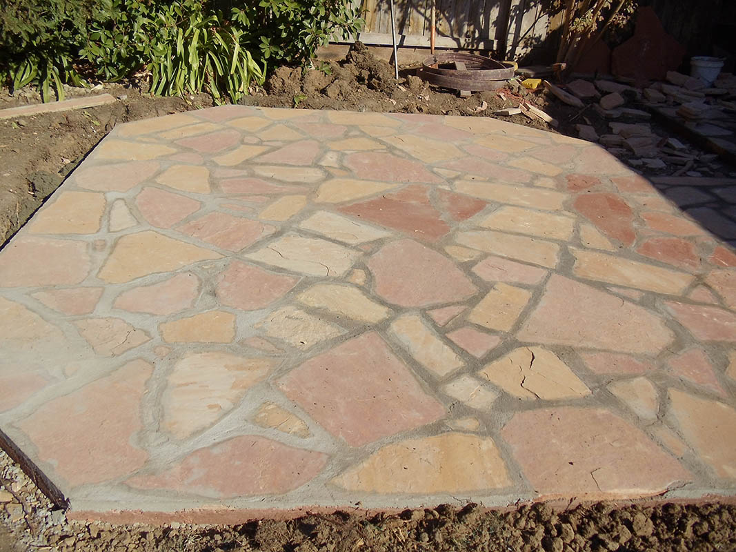 Natural Pennsylvania Bluestone flagstone patio with mortar joints installed in El Dorado Hills, CA